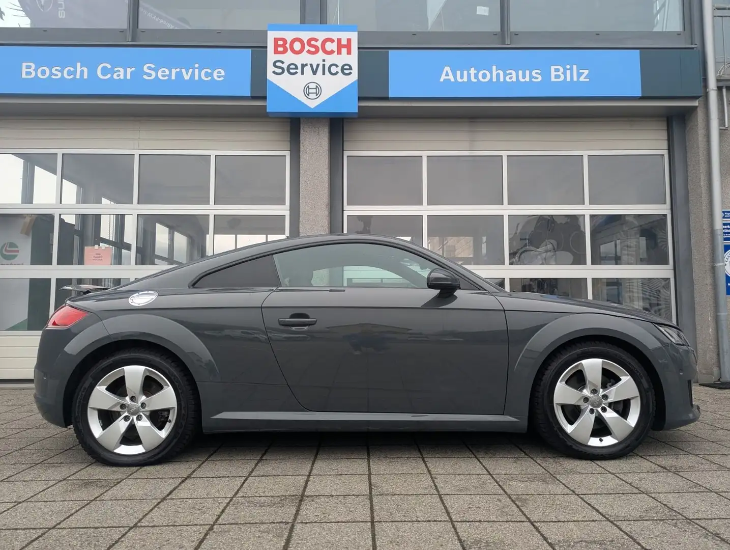 Audi TT Coupe 2.0 TFSI quattro*Kamera*Matrix*LED Grau - 2