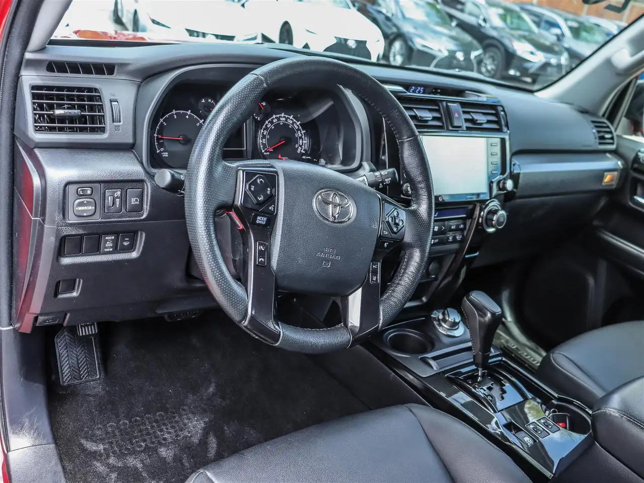 Toyota 4-Runner снимка Toyota 4-Runner