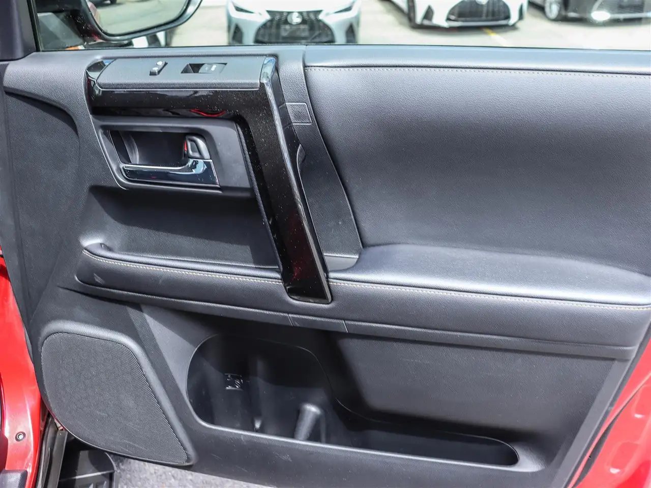 Toyota 4-Runner снимка Toyota 4-Runner