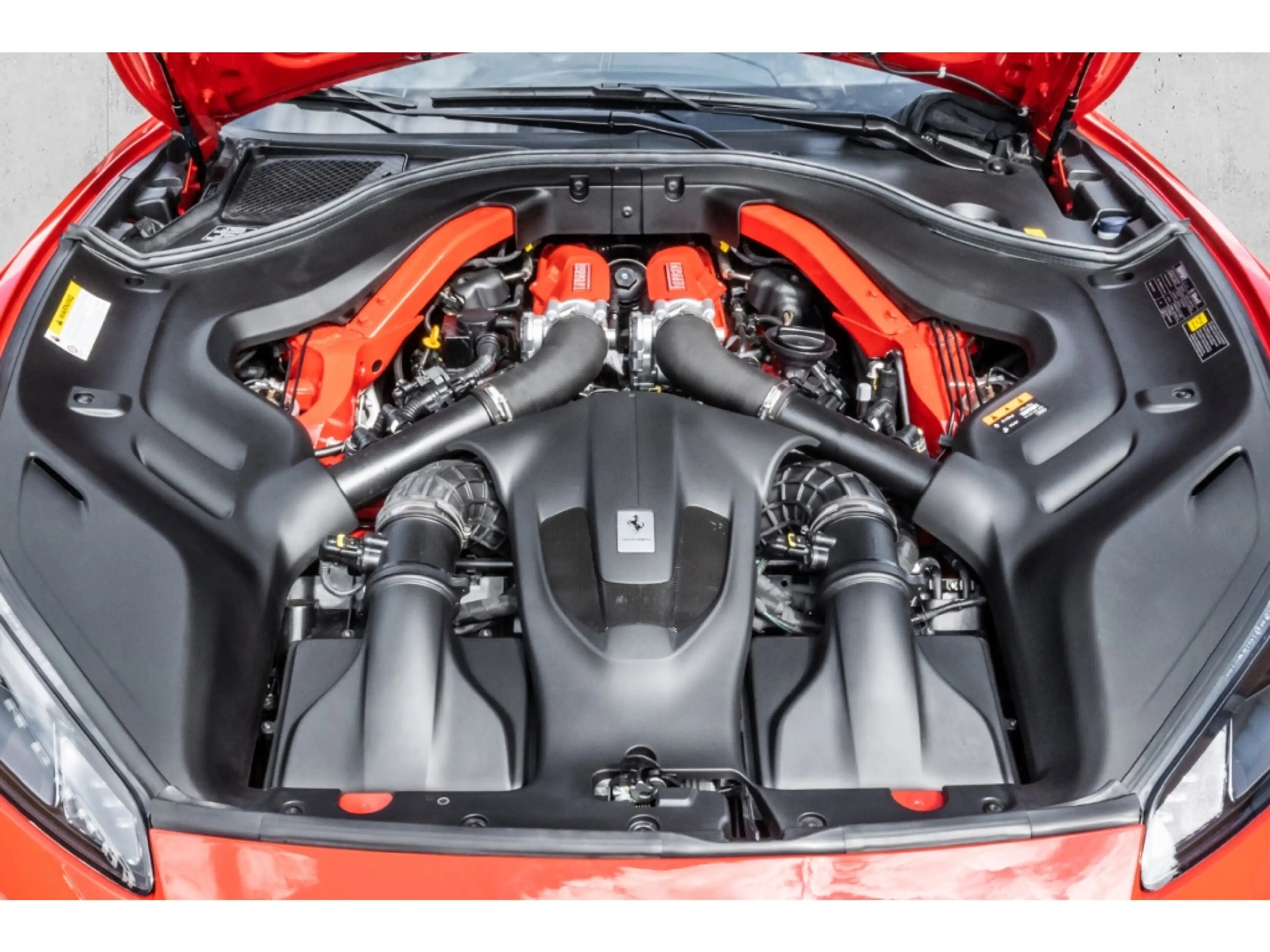 Ferrari Portofino *Carbon+LED*MagneRide* 360-Kamera*ADAS* — photo 13