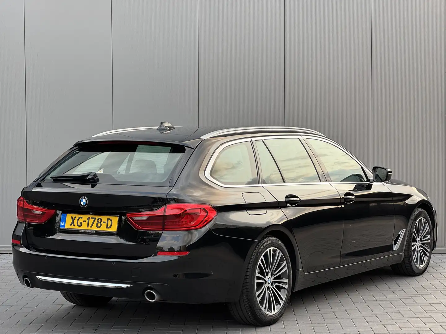 BMW 520 5-serie Touring 520d High Executive Luxury Line | Noir - 2