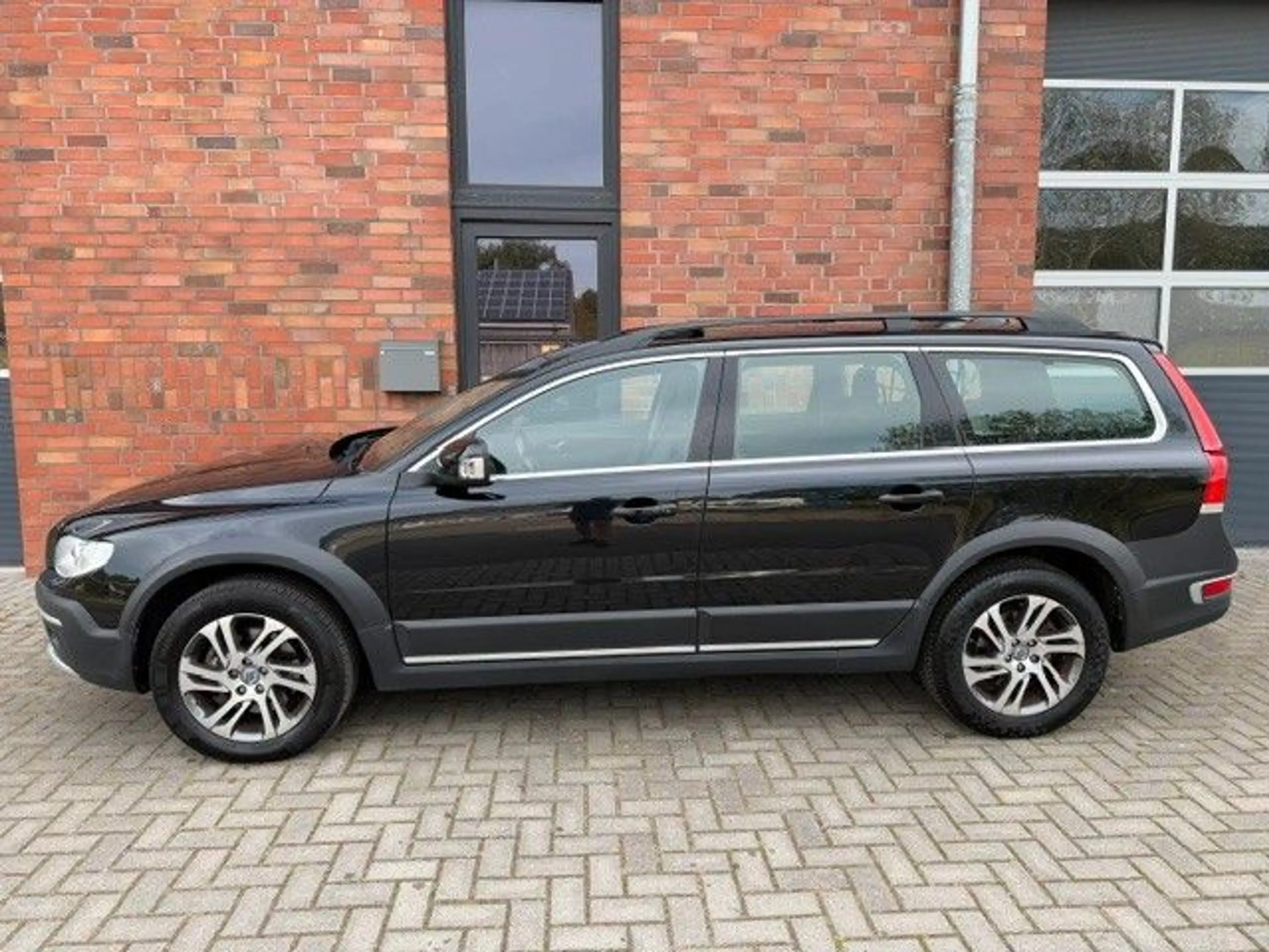 Volvo XC70 SUMMUM 2WD AUT,DACH,STANDHEIZUNG,XENON — photo 5