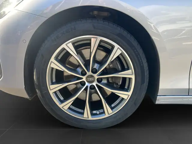 Audi A6 view 7