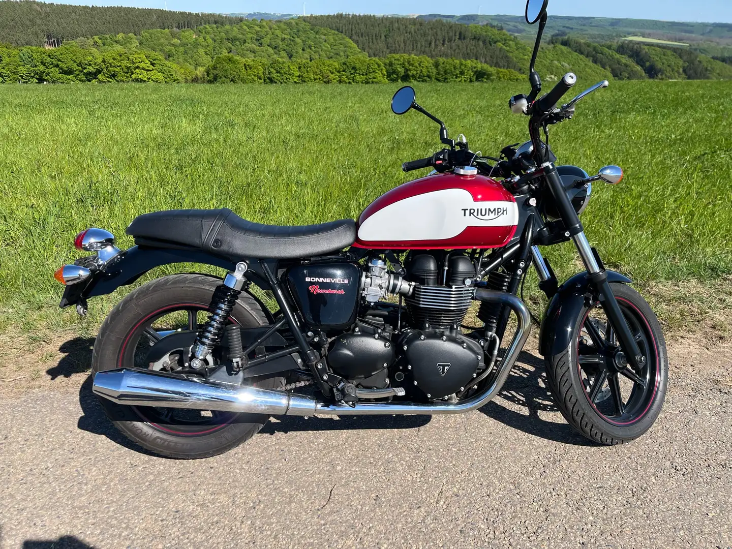 Triumph Bonneville Newchurch - 1