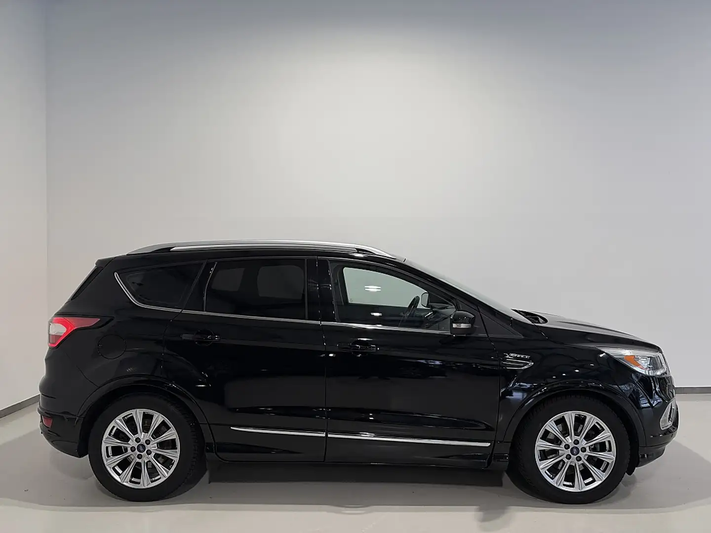 Ford Kuga 2,0 TDCi Vignale 4x4 Aut./KEYLESS/Sony-Sound/Si... Schwarz - 2