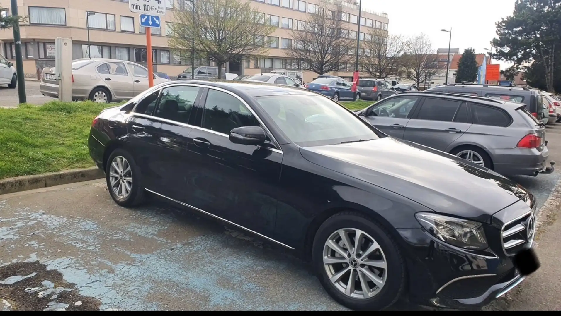 Mercedes-Benz E 200 d Business Solution AMG(EU6d-TEMP - 1