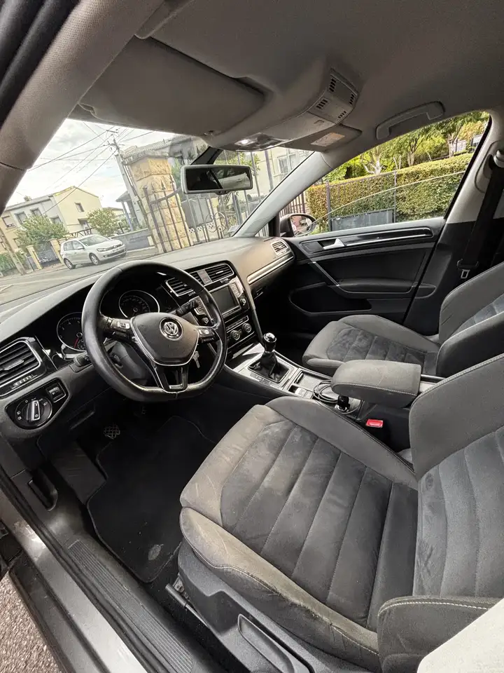 Volkswagen Golf Standard Model — photo 4