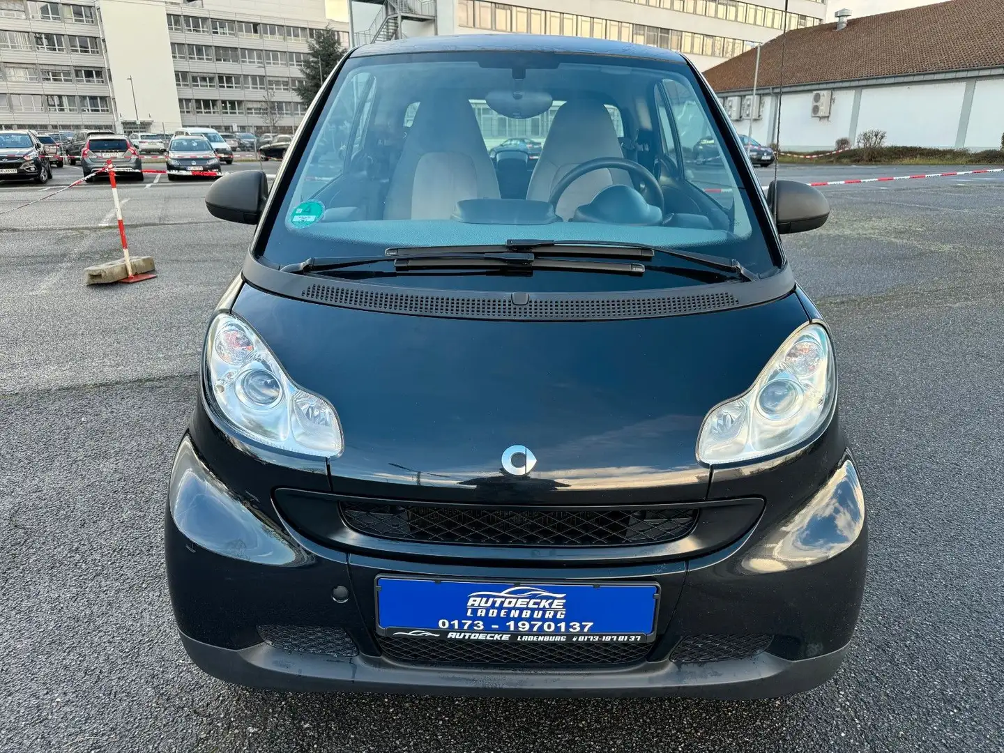 smart forTwo fortwo coupe Micro Hybrid Drive Schwarz - 1