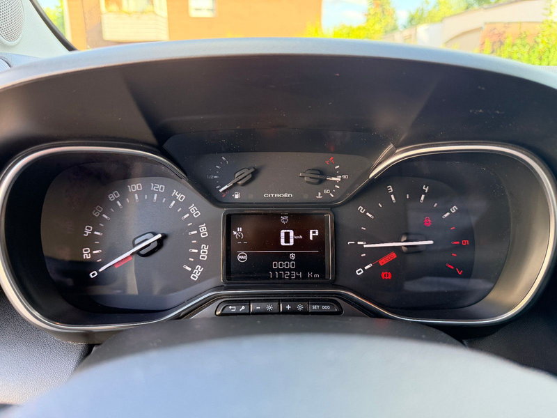 Citroen C3 Aircross 1.2 e-THP Feel Automatik SHZ PDC AHK — photo 15