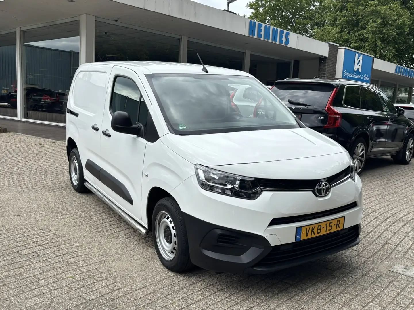 Toyota Proace City 1.5 D-4D Cool Comfort Wit - 1