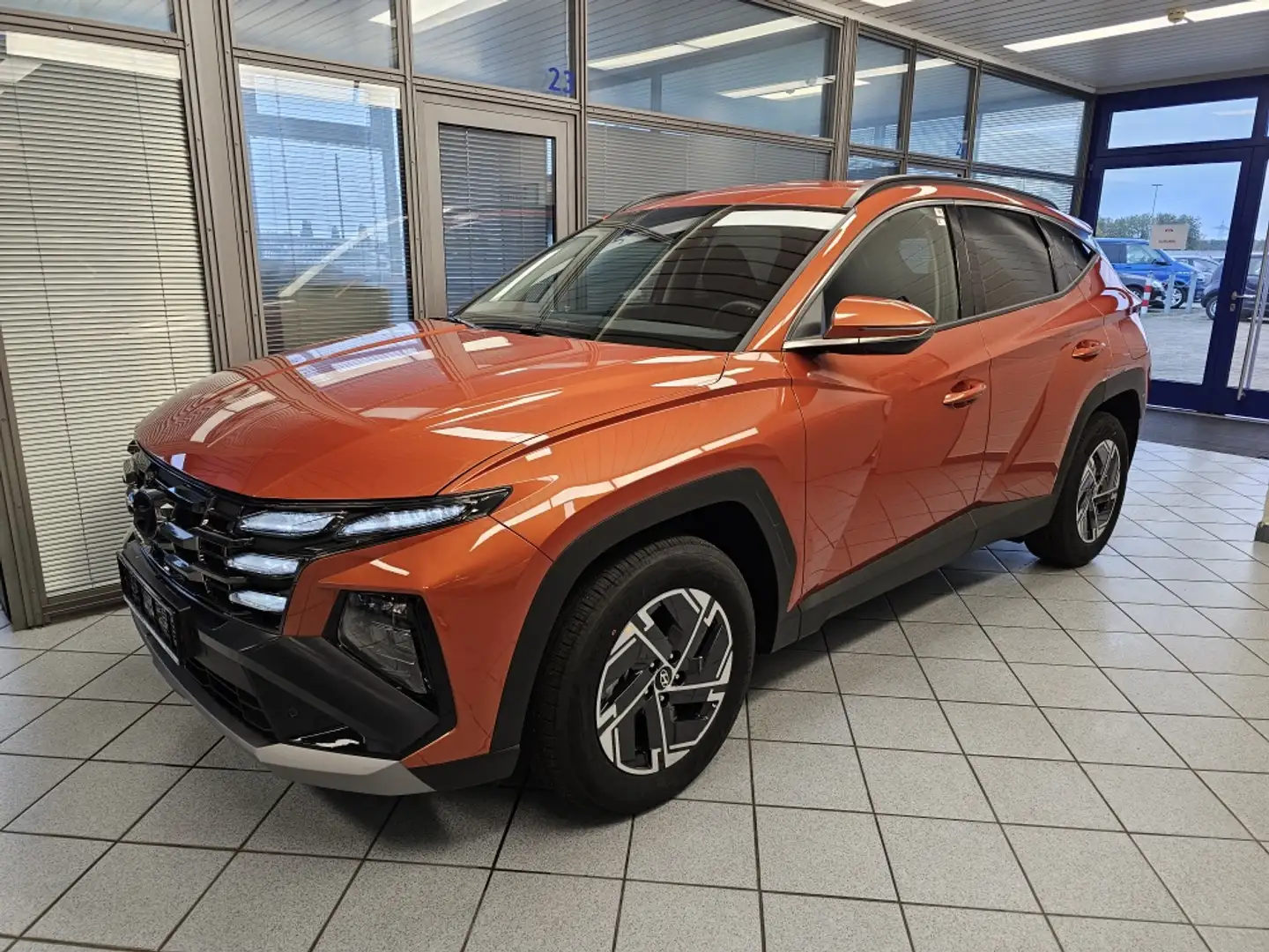 Hyundai TUCSON Klimaaut.,Bi-LED-Scheinw,Navi,Kamera,SHZ Orange - 2