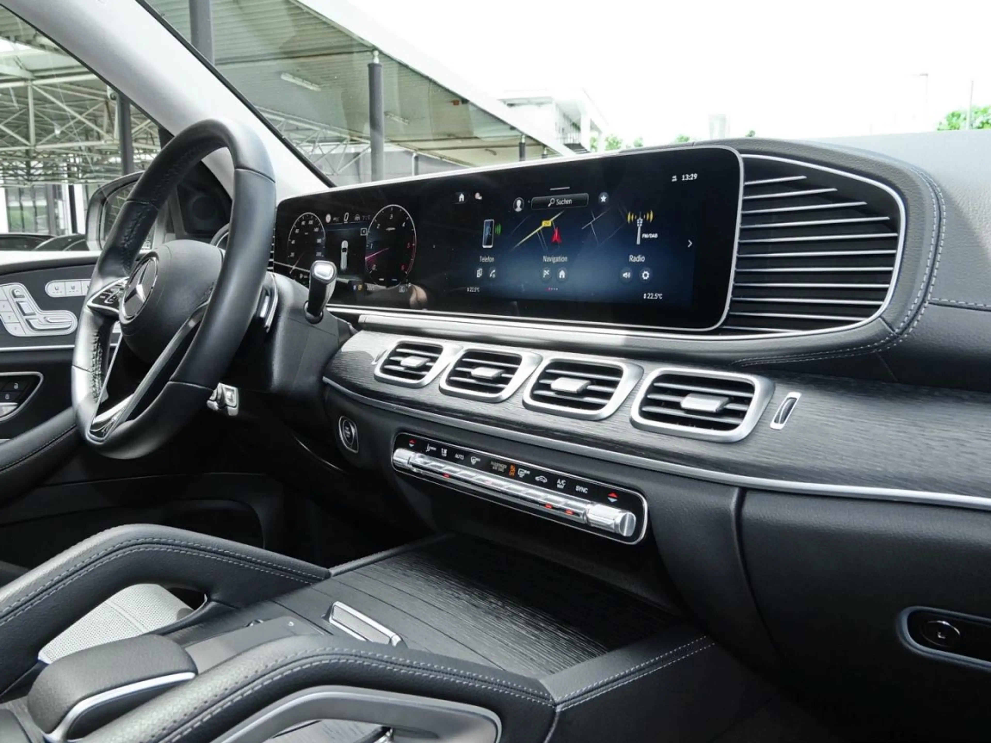 Mercedes-Benz GLS 450 d 4M Distronic Panorama 360° HUD AHK — photo 9