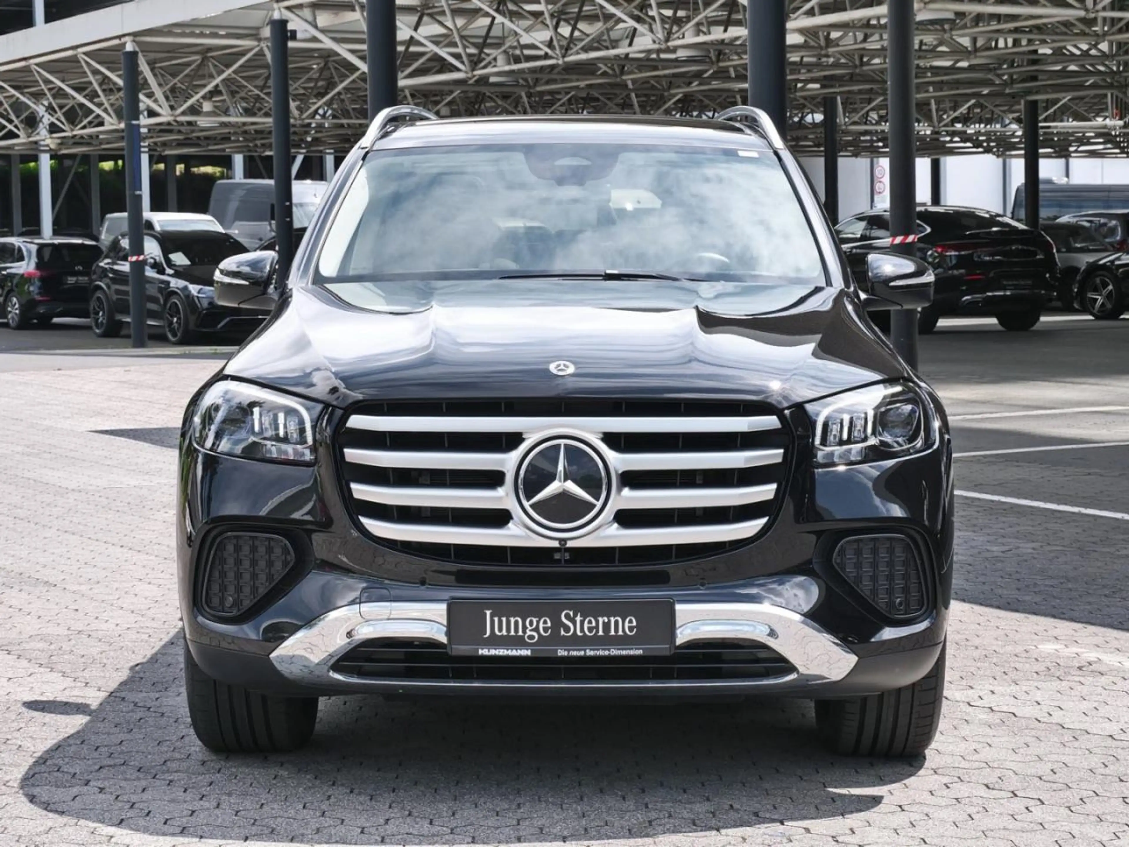 Mercedes-Benz GLS 450 d 4M Distronic Panorama 360° HUD AHK — photo 2
