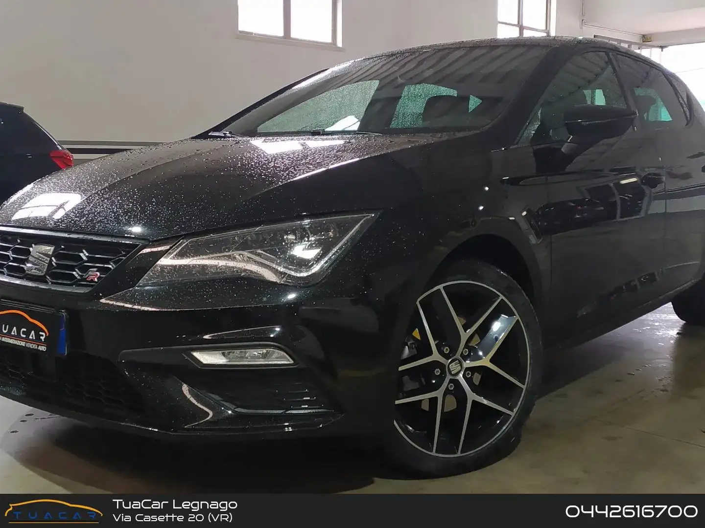 SEAT Leon 1.5 TGI FR Negro - 1
