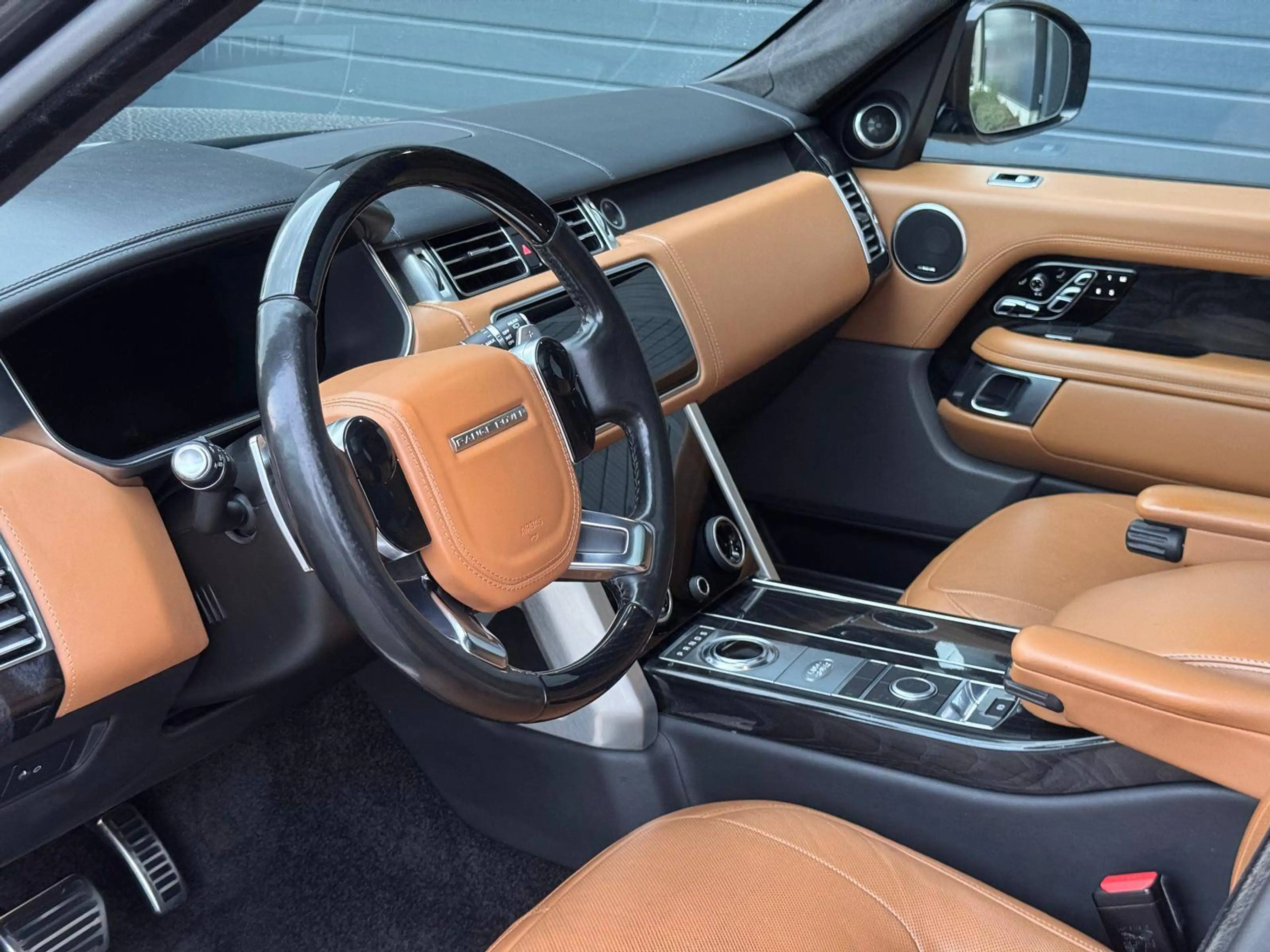 Land Rover Range Rover Range Rover 3.0 SDV6 Autobiography — photo 6