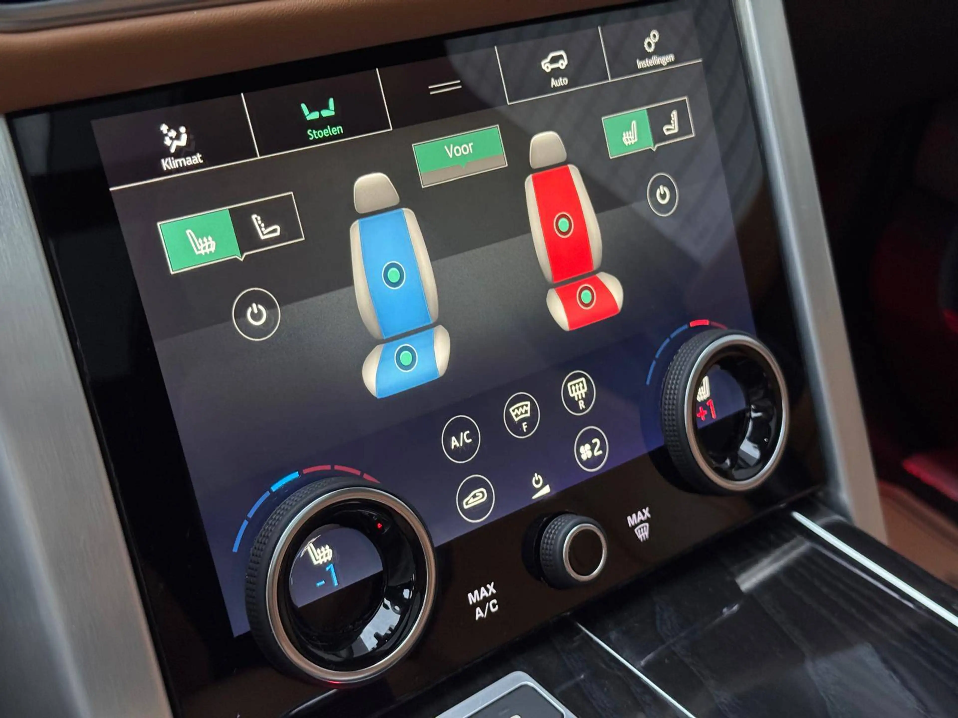 Land Rover Range Rover Range Rover 3.0 SDV6 Autobiography — photo 9