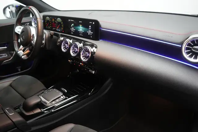 Mercedes-Benz CLA view 14
