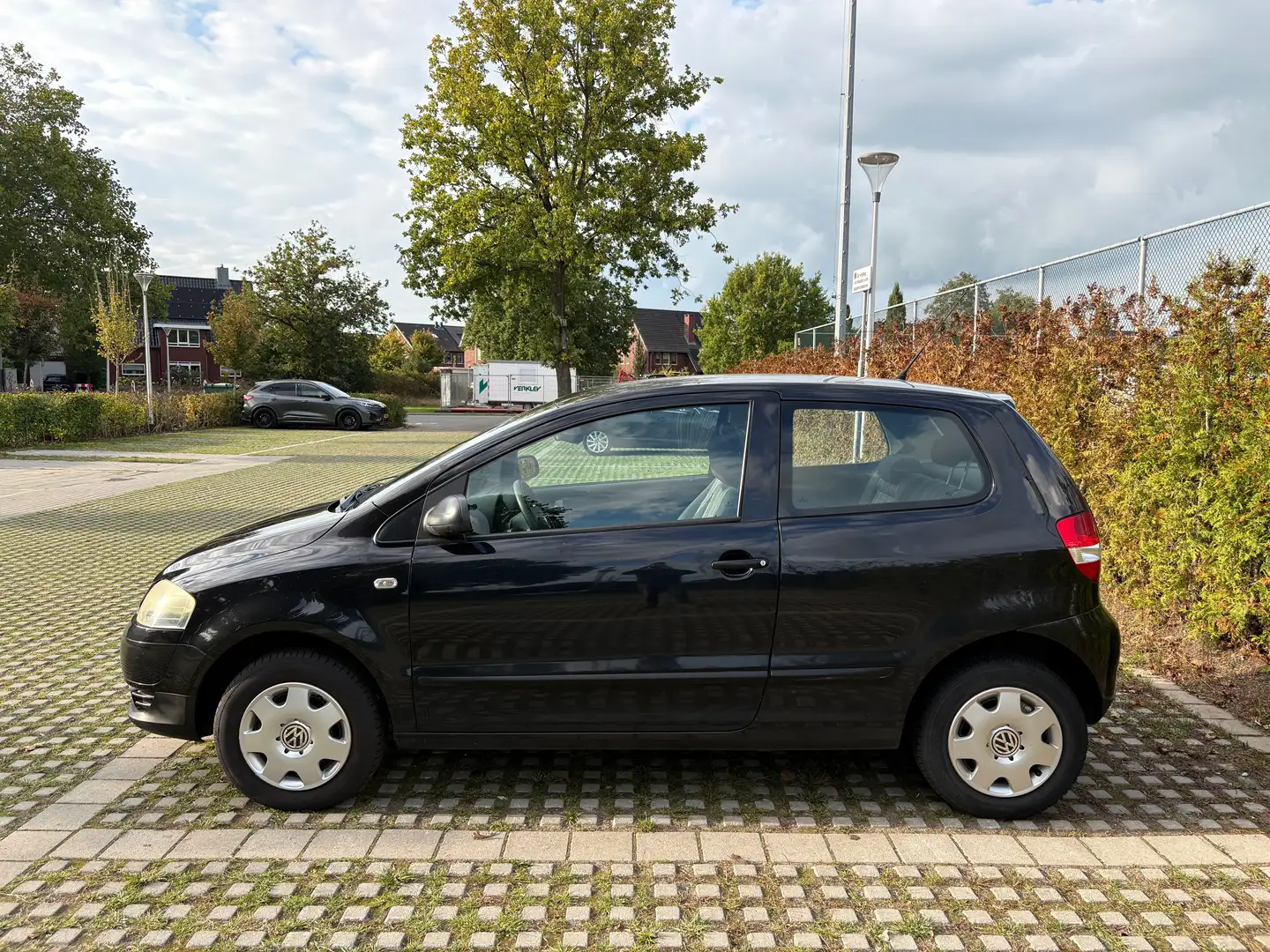Volkswagen Fox Fox 1.2 Trendline Zwart - 1