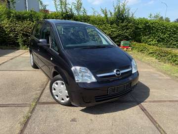 Meriva 1.8i Cosmo Easytronic