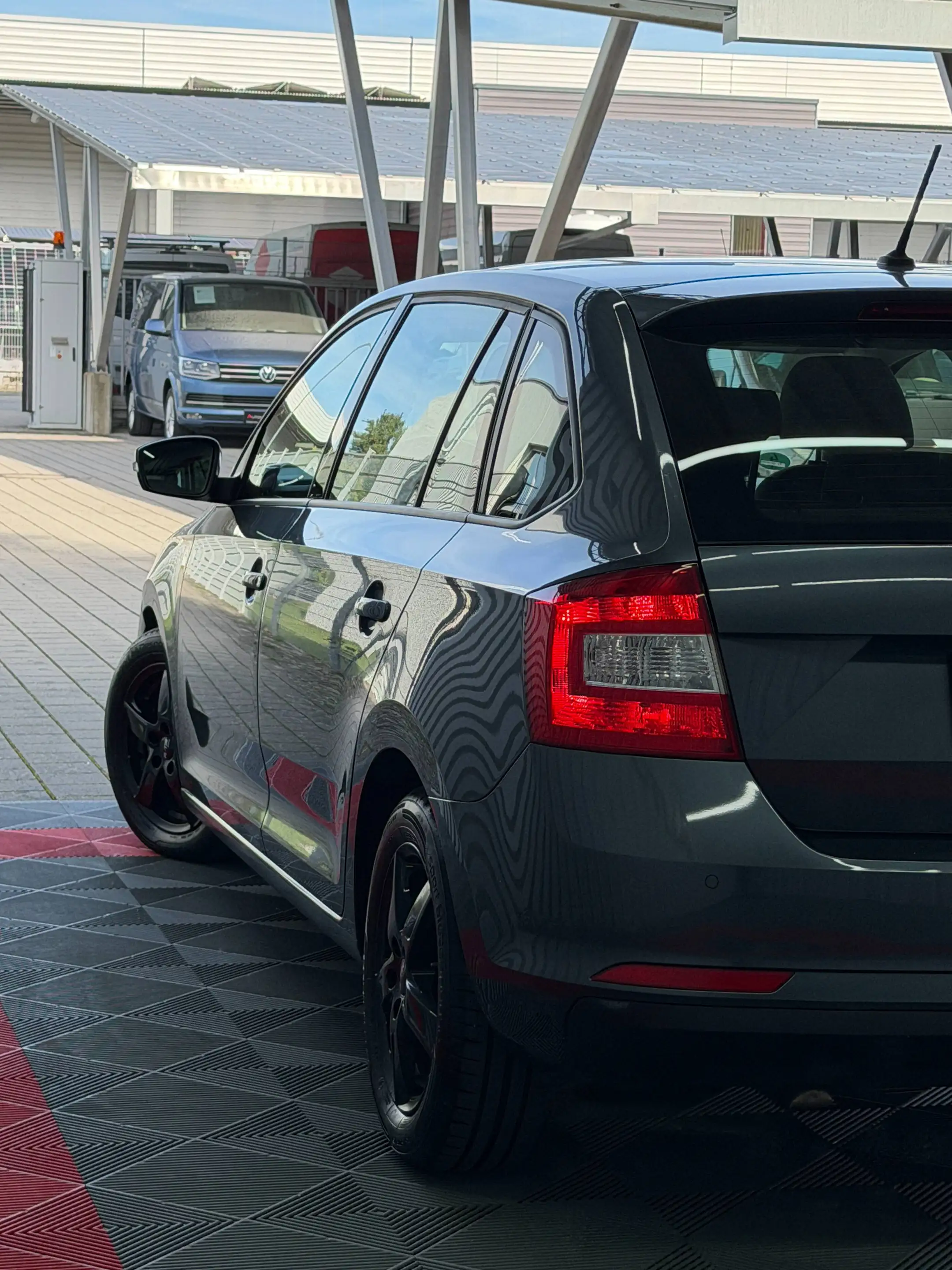 Skoda Rapid/Spaceback Rapid Ambition Aut. Tempo Klima SHZ PDC — photo 12