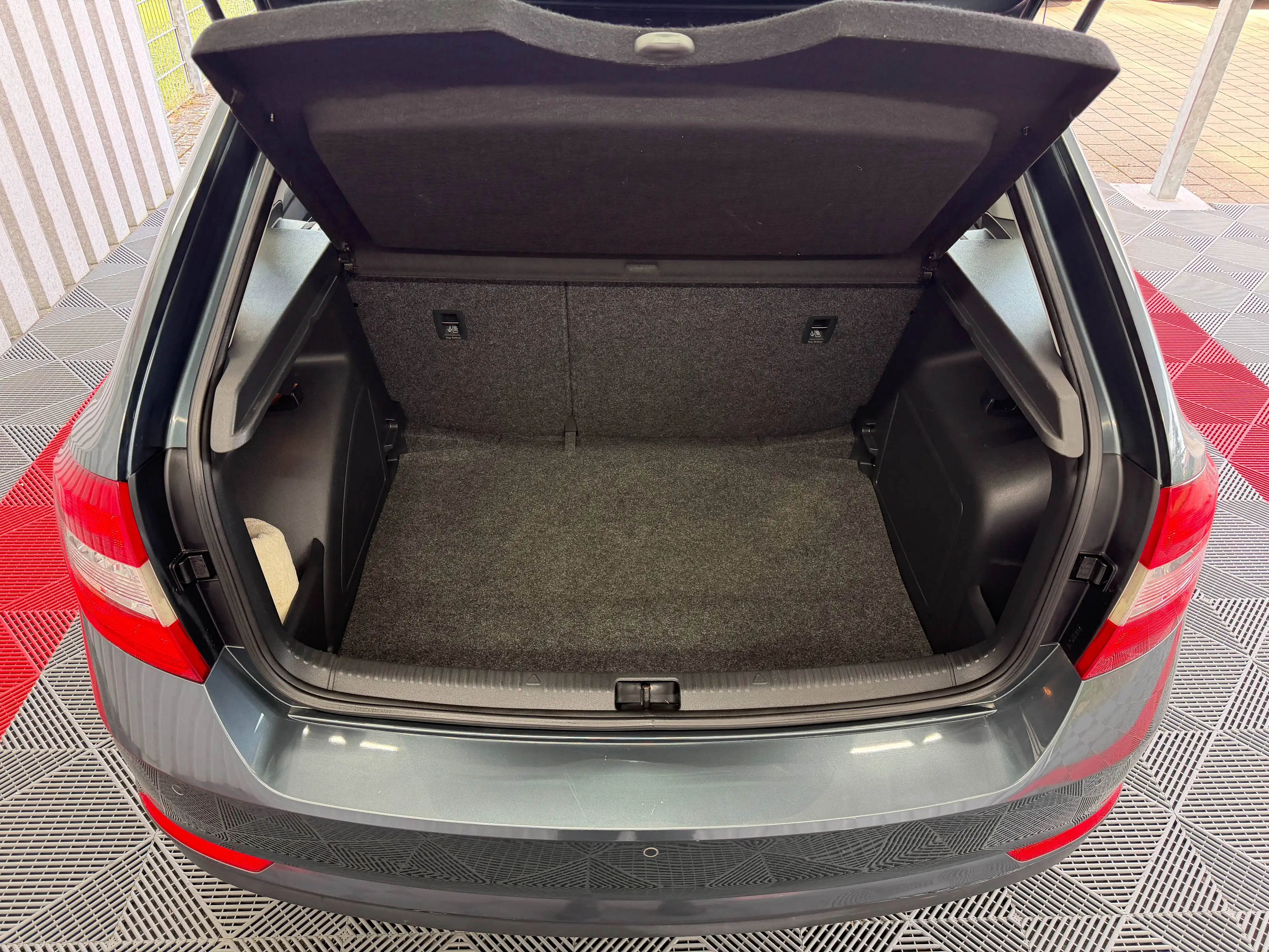 Skoda Rapid/Spaceback Rapid Ambition Aut. Tempo Klima SHZ PDC — photo 13