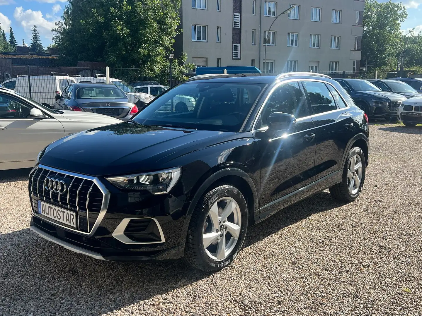 Audi Q3 35 TDI S tronic*Euro6*Navi*Top Noir - 1