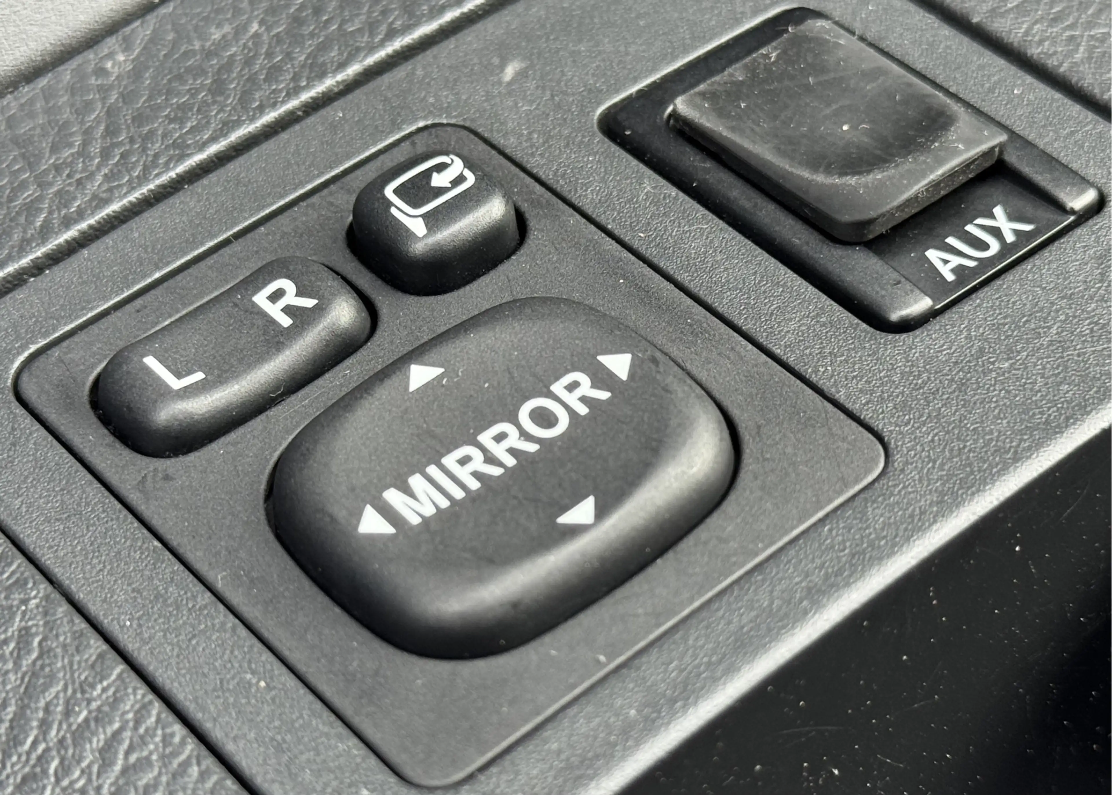 Toyota RAV4 2.0 VVTI COMFORT | NAVI! | CRUISE! | TREKHAAK! — photo 18
