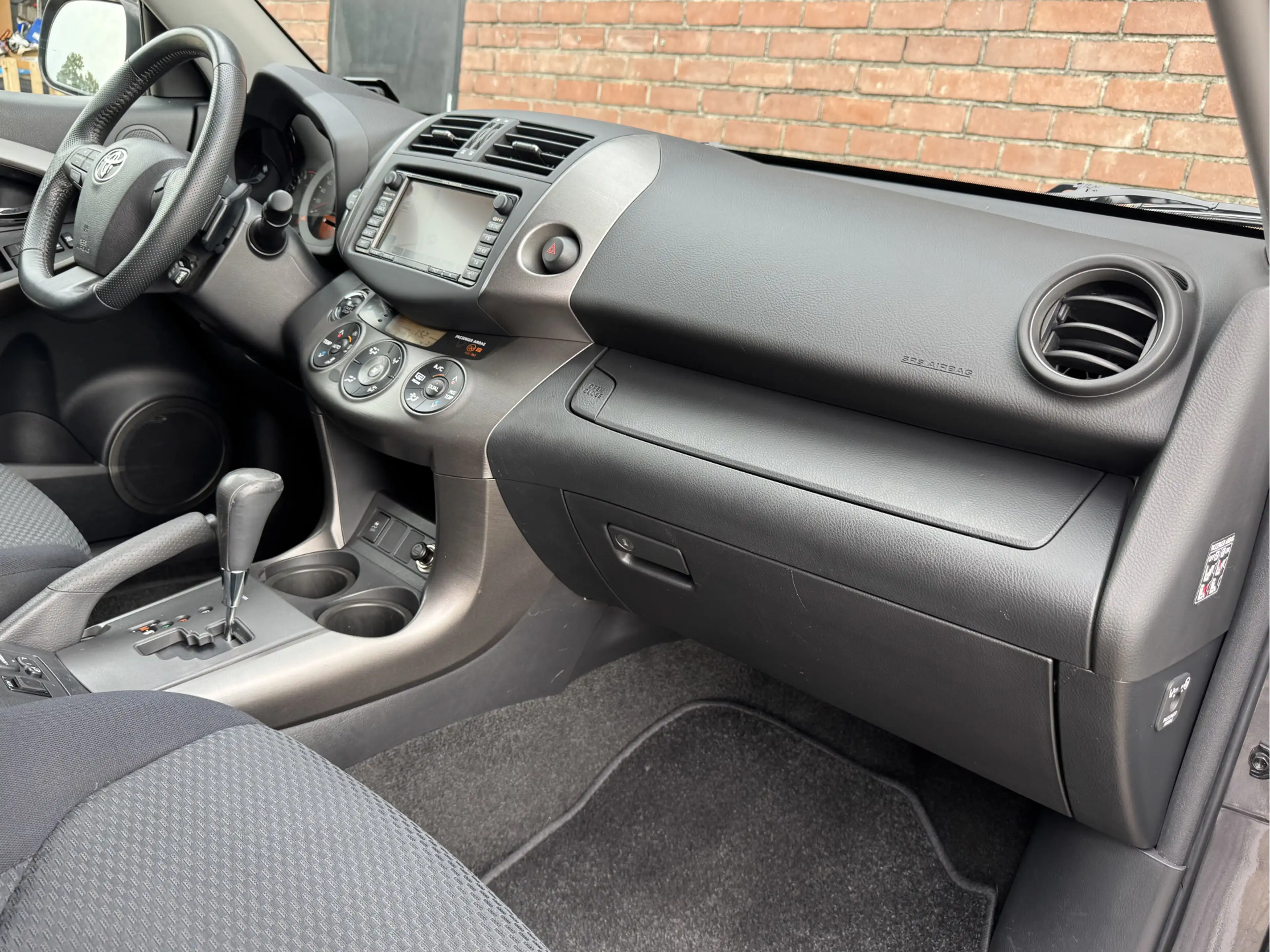 Toyota RAV4 2.0 VVTI COMFORT | NAVI! | CRUISE! | TREKHAAK! — photo 11