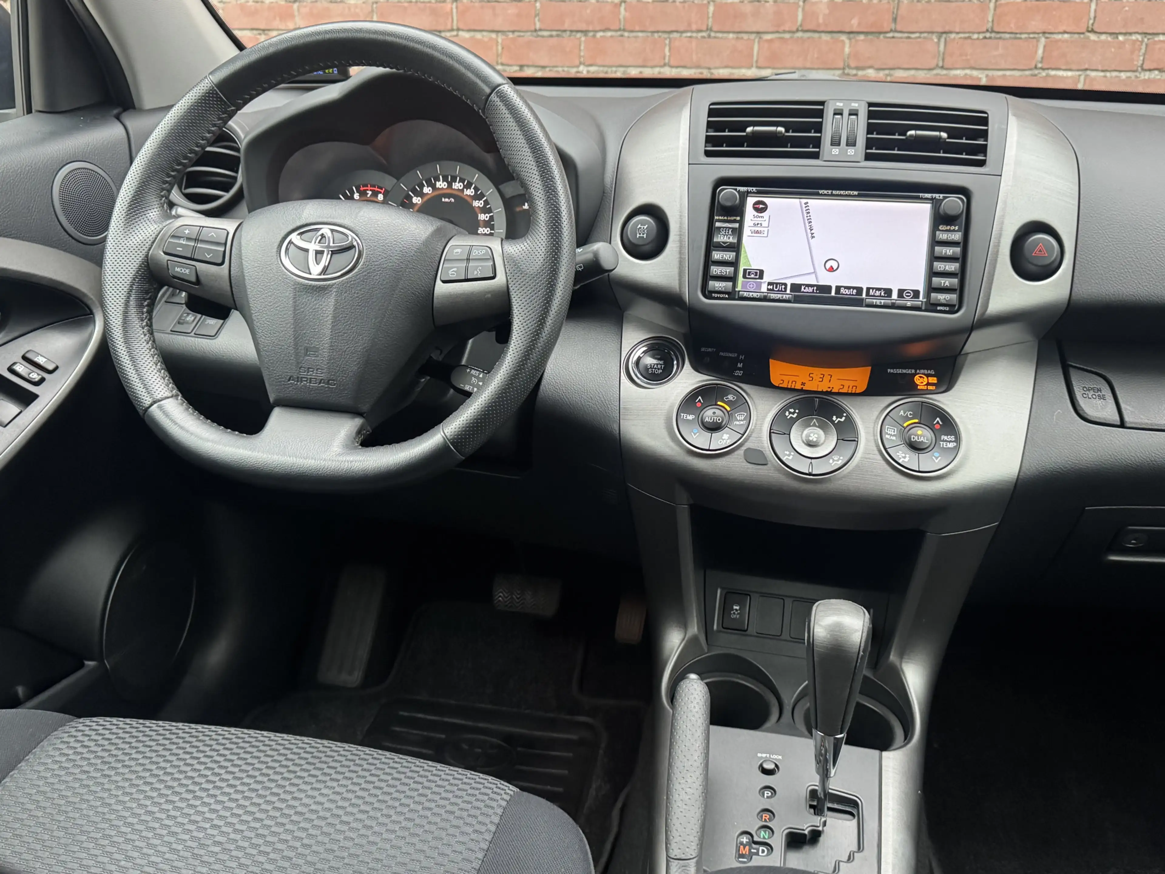 Toyota RAV4 2.0 VVTI COMFORT | NAVI! | CRUISE! | TREKHAAK! — photo 12