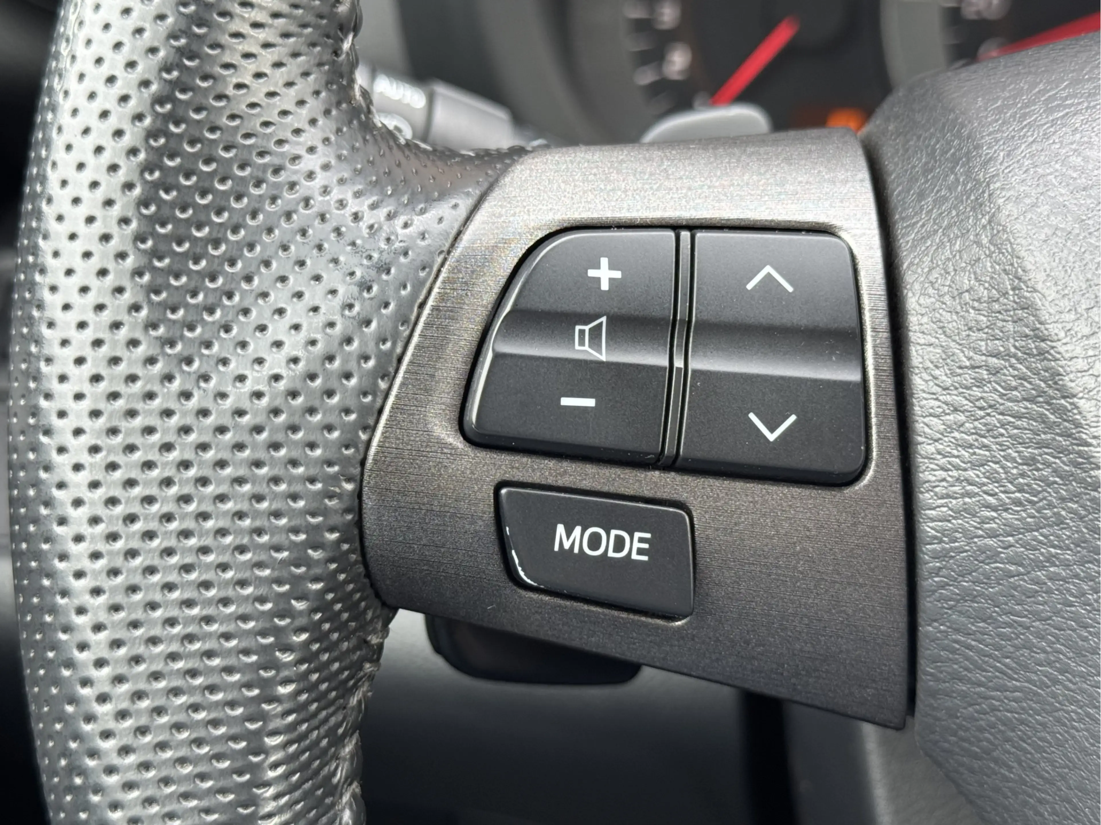 Toyota RAV4 2.0 VVTI COMFORT | NAVI! | CRUISE! | TREKHAAK! — photo 20