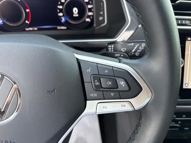 Volkswagen Tiguan view 29