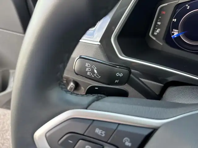 Volkswagen Tiguan view 30