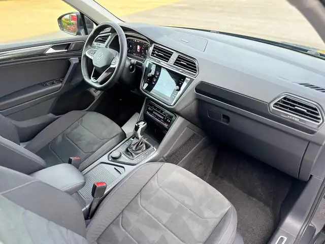 Volkswagen Tiguan view 13