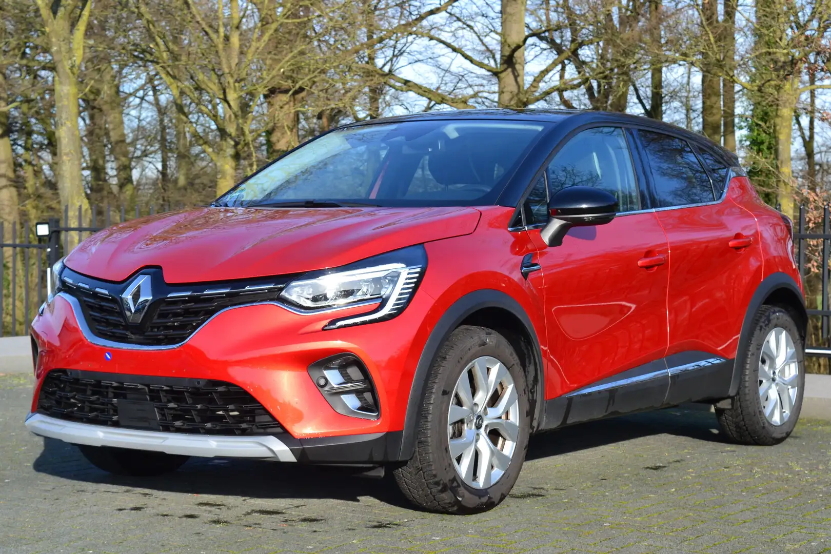 Renault Captur 1.0 TCe Intens Red - 1