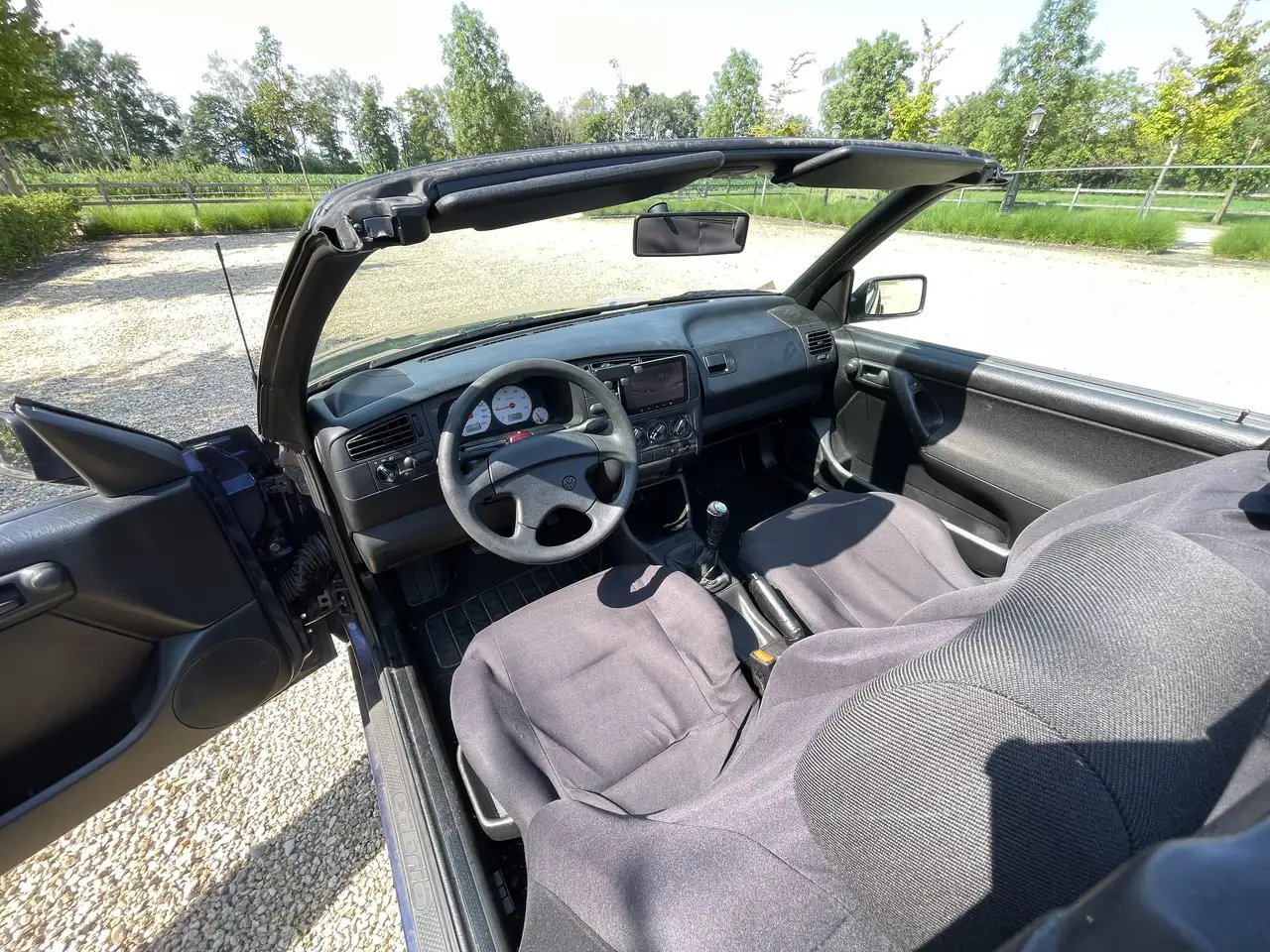 Volkswagen Golf Cabriolet Rollingstone 1.8, foto 12