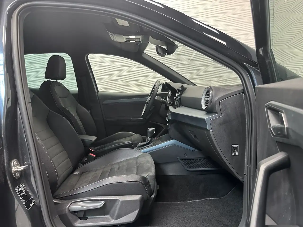 SEAT Arona 1.0 TSI*AUT*CARPLAY*CAMERA*ADAPT-CRUISE*, миниатюра 25