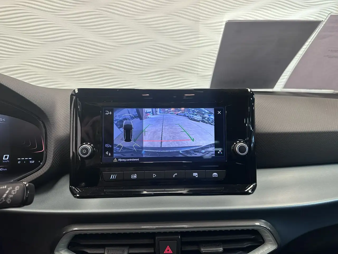 SEAT Arona 1.0 TSI*AUT*CARPLAY*CAMERA*ADAPT-CRUISE*, миниатюра 21