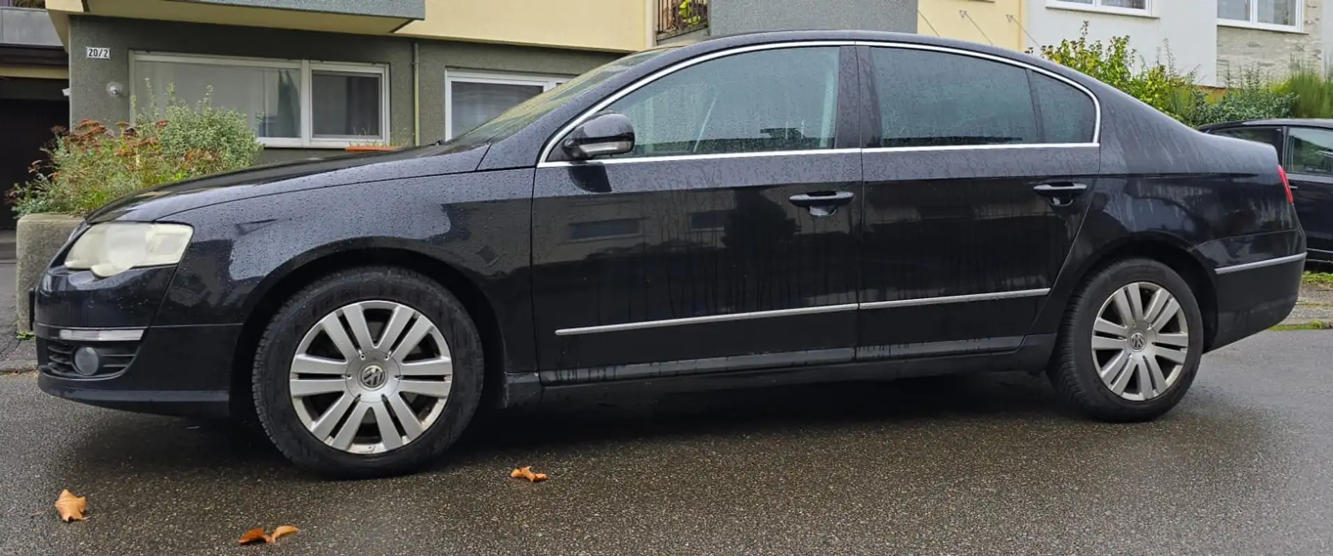 Volkswagen Passat 2.0 TDI DPF Highline Leder Navi Black - 1
