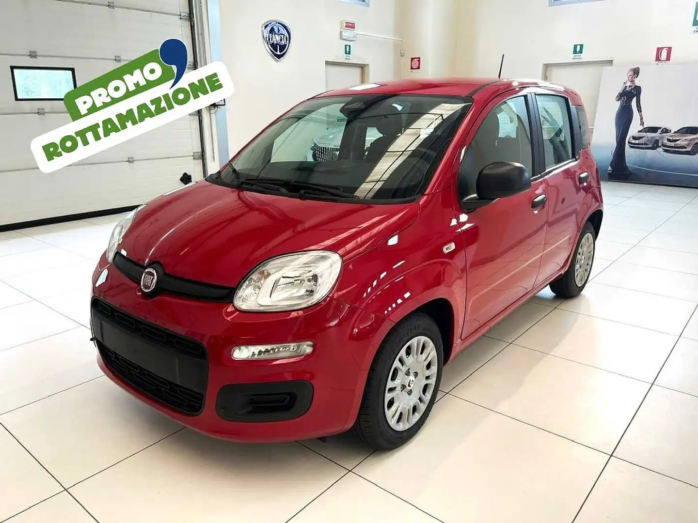 Fiat Panda 1.0 FireFly S&S Hybrid Czerwony - 1
