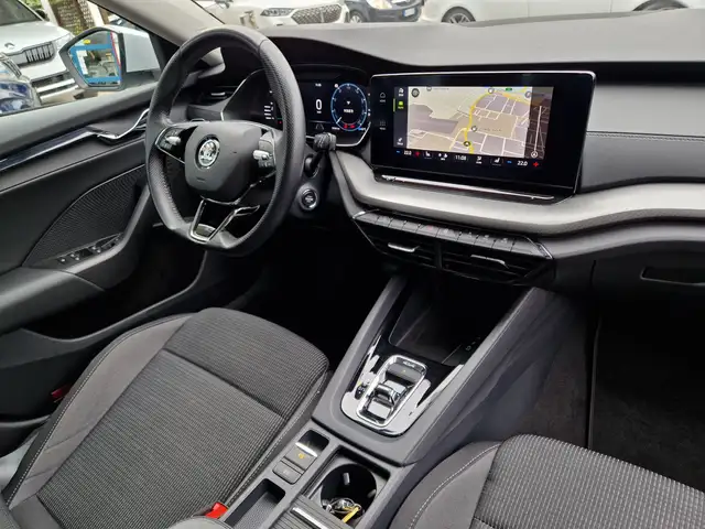 Skoda Octavia view 7