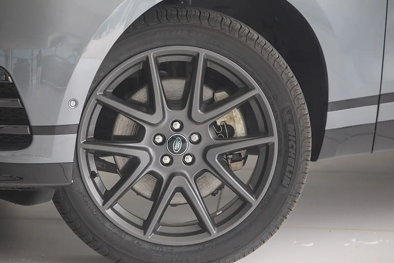 Land Rover Range Rover Velar P400e Silber - 2