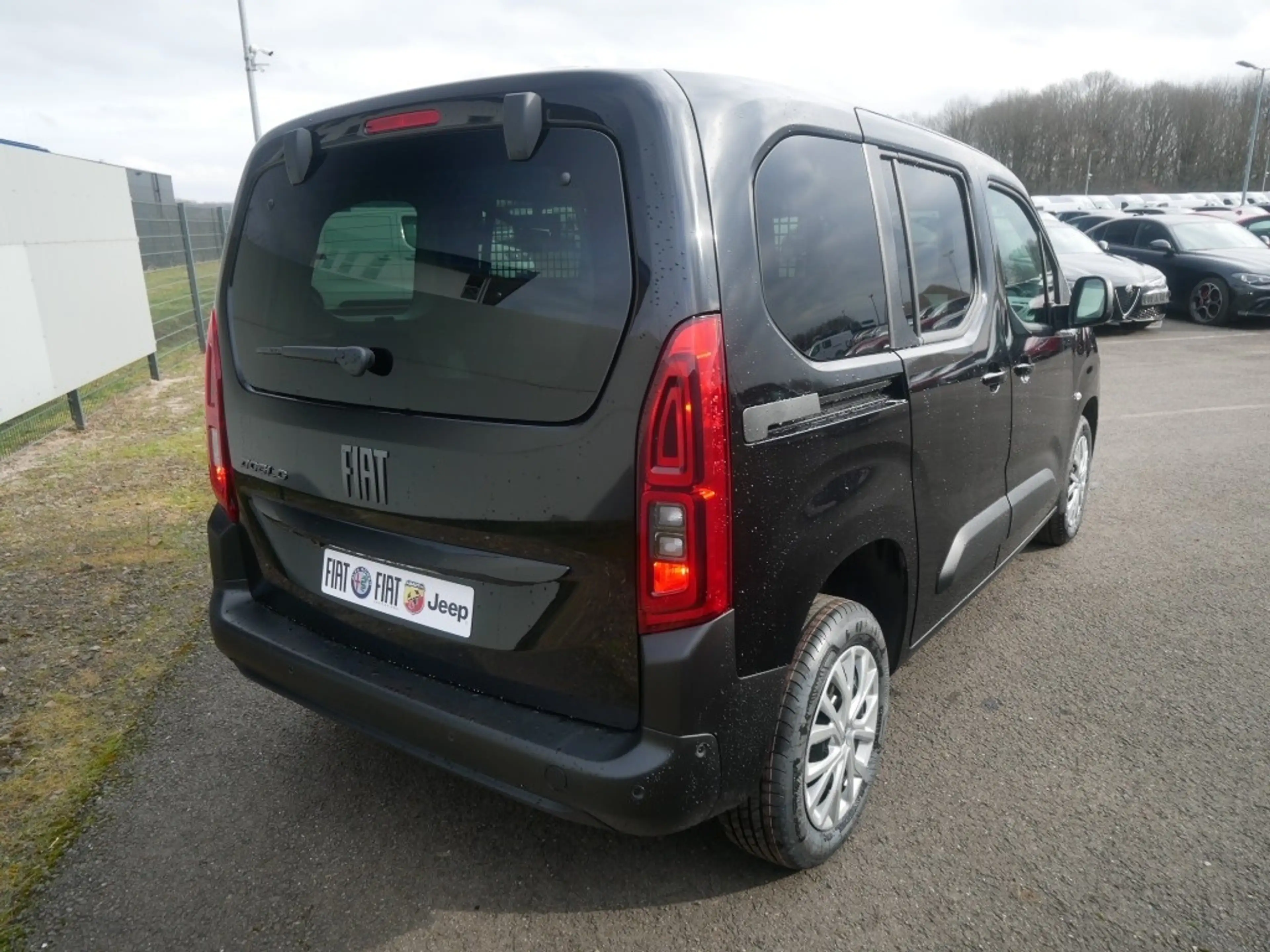 Fiat Doblo KOMBI N1 M L1 1.5 BLUEHDI 130PS MT6 COMFORT TECHNO — photo 3
