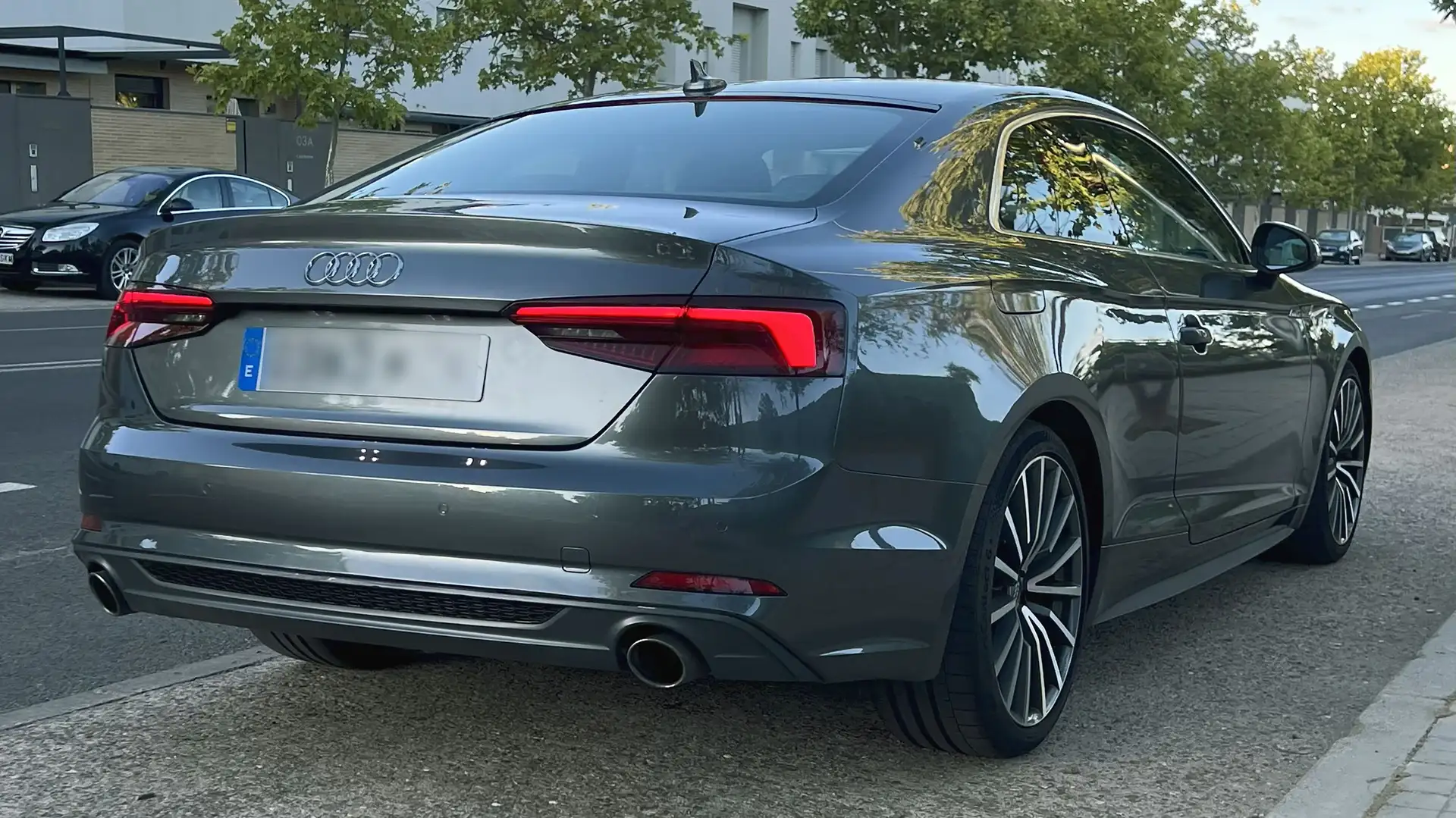 Audi A5 A5 Coupé 40 TFSI S line S tronic 140kW S line Gris - 2