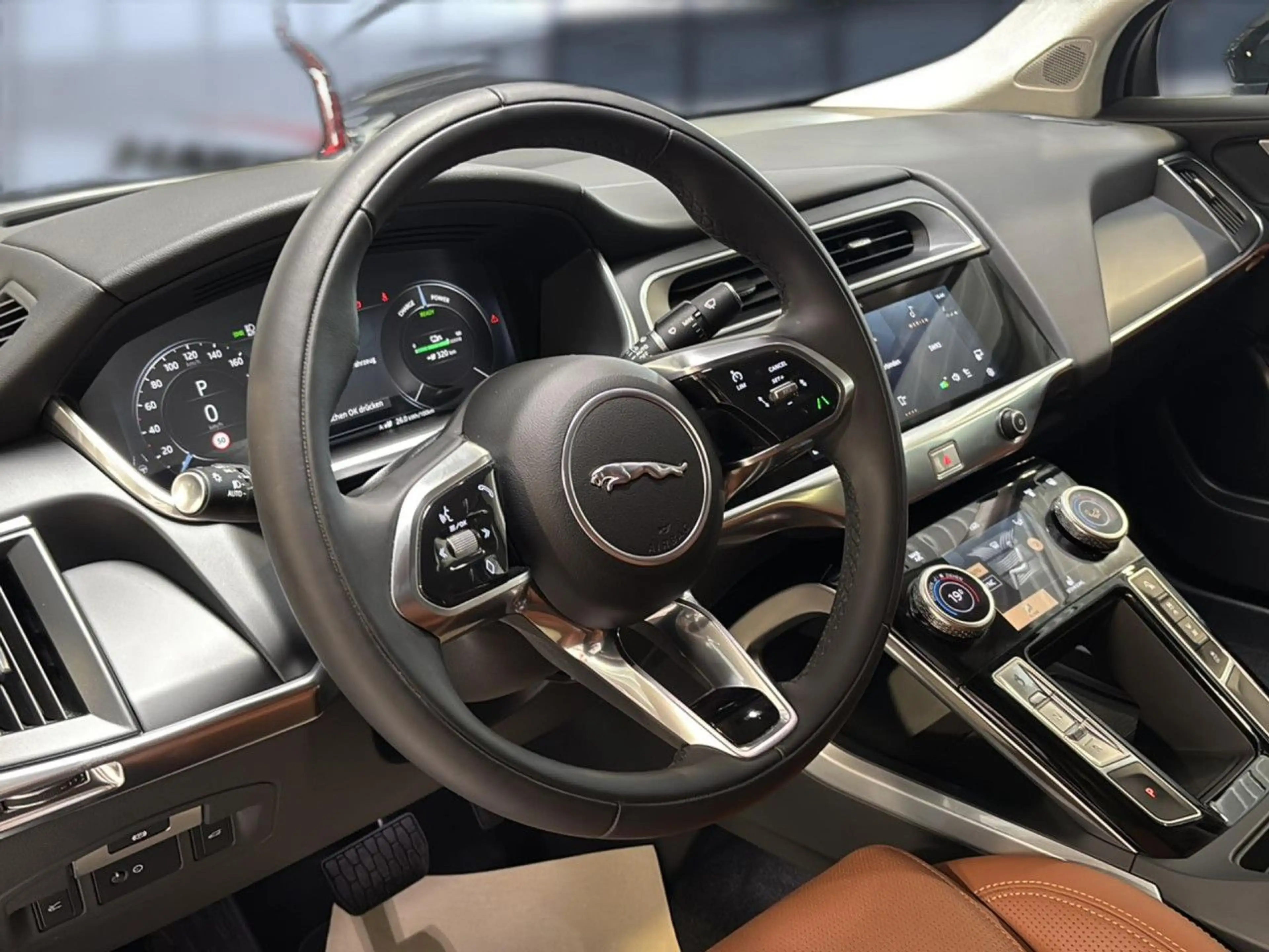 Jaguar I-Pace R-Dynamic HSE Bluetooth Head Up Display LED — photo 11