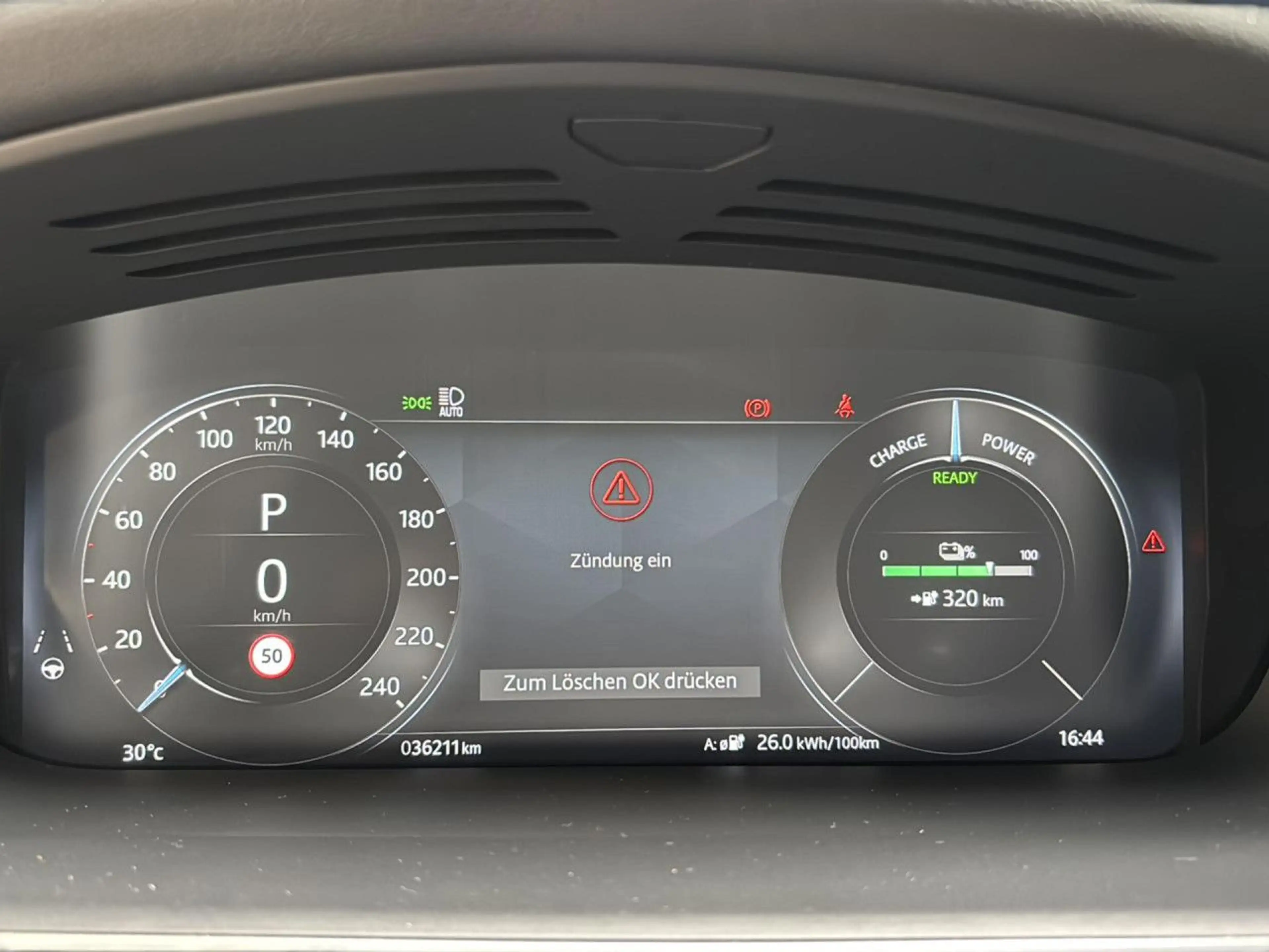 Jaguar I-Pace R-Dynamic HSE Bluetooth Head Up Display LED — photo 13