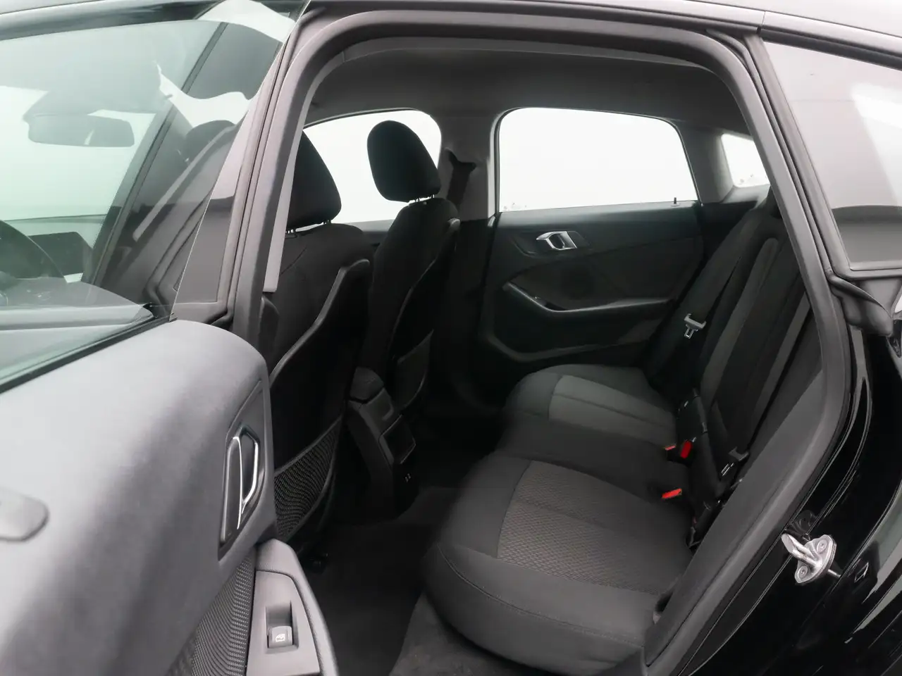 BMW 218 DAB GeschwindigReg PDC CockpitPr, миниатюра 25