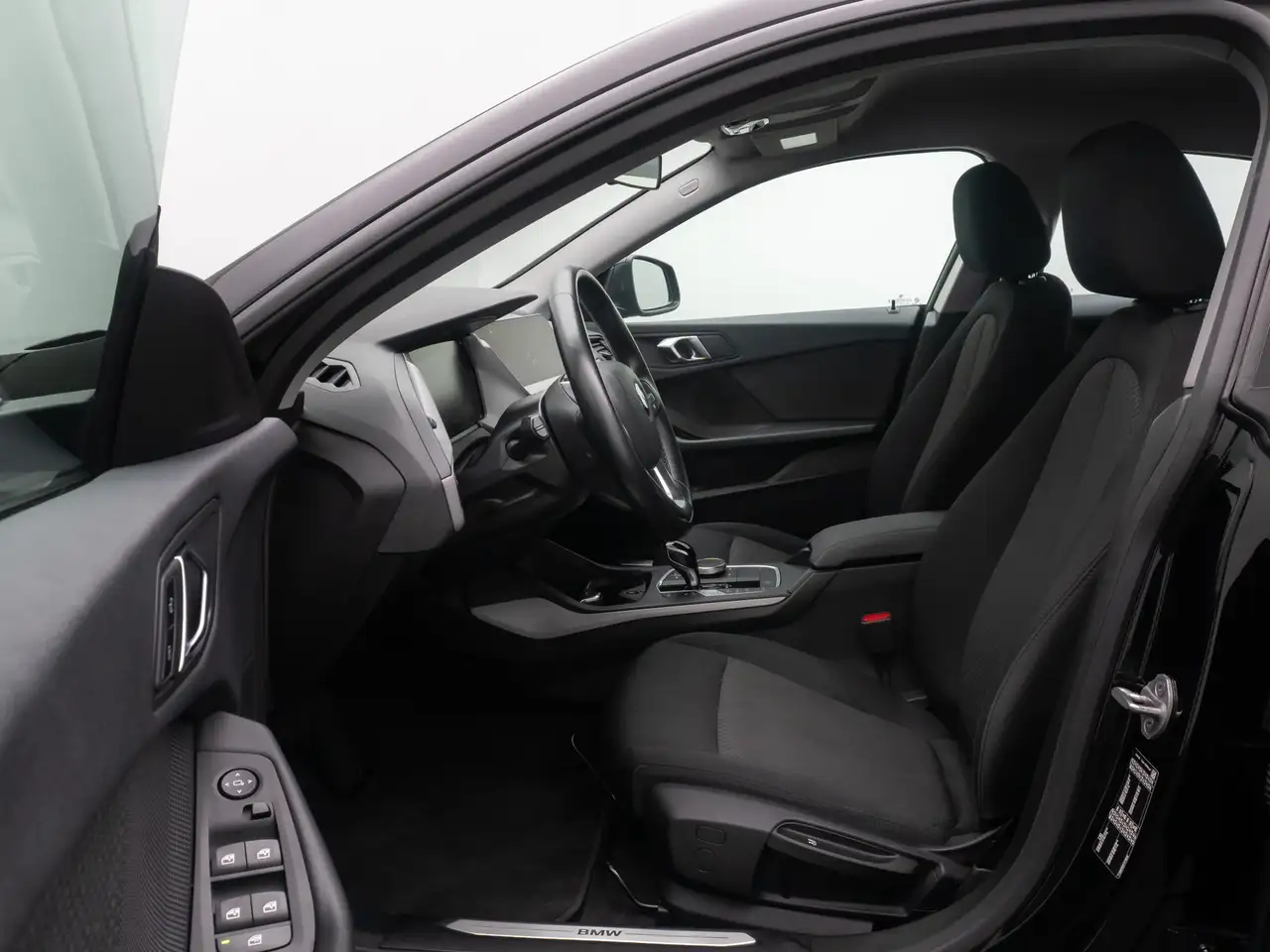 BMW 218 DAB GeschwindigReg PDC CockpitPr, миниатюра 19