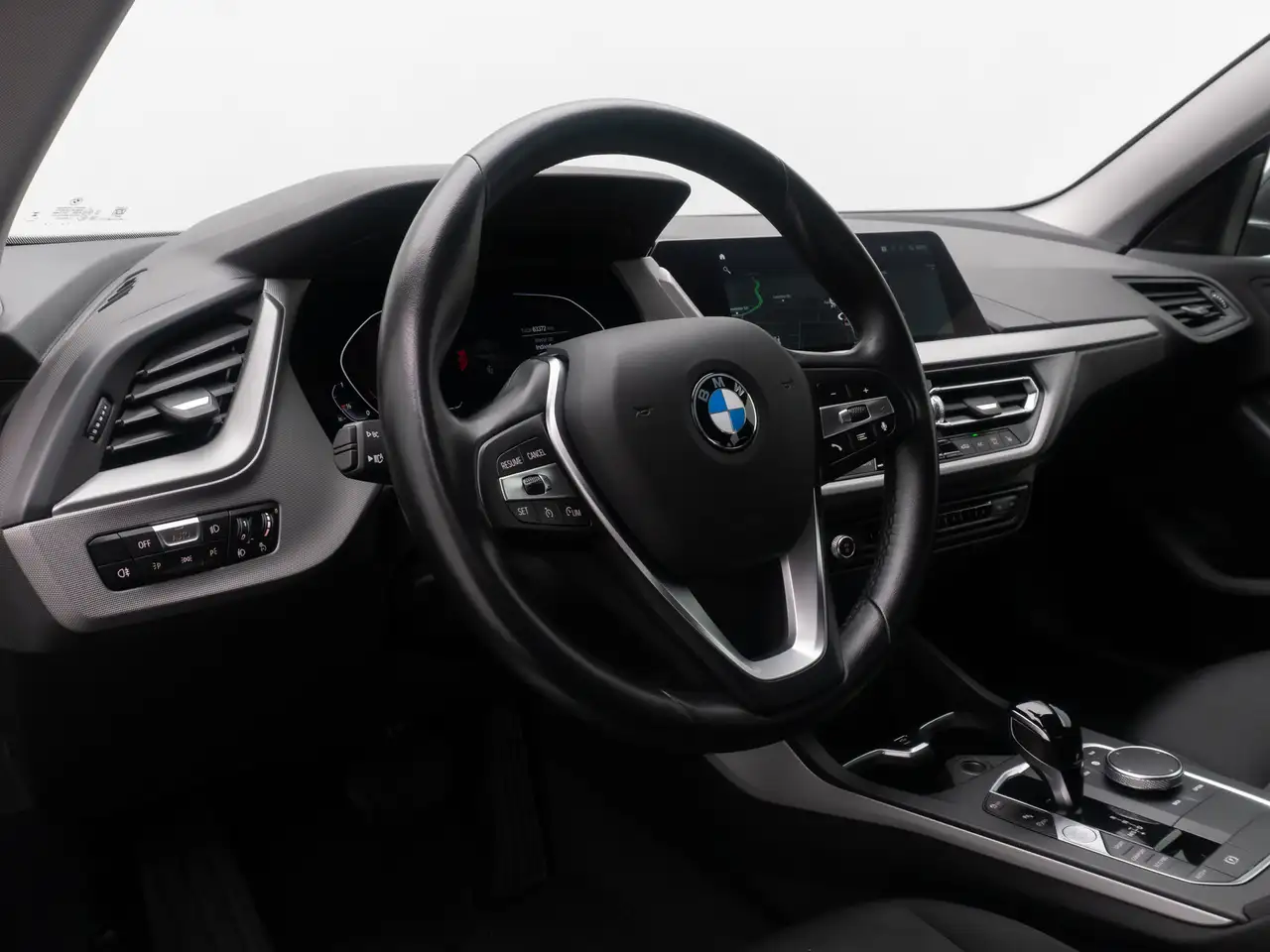 BMW 218 DAB GeschwindigReg PDC CockpitPr, миниатюра 20