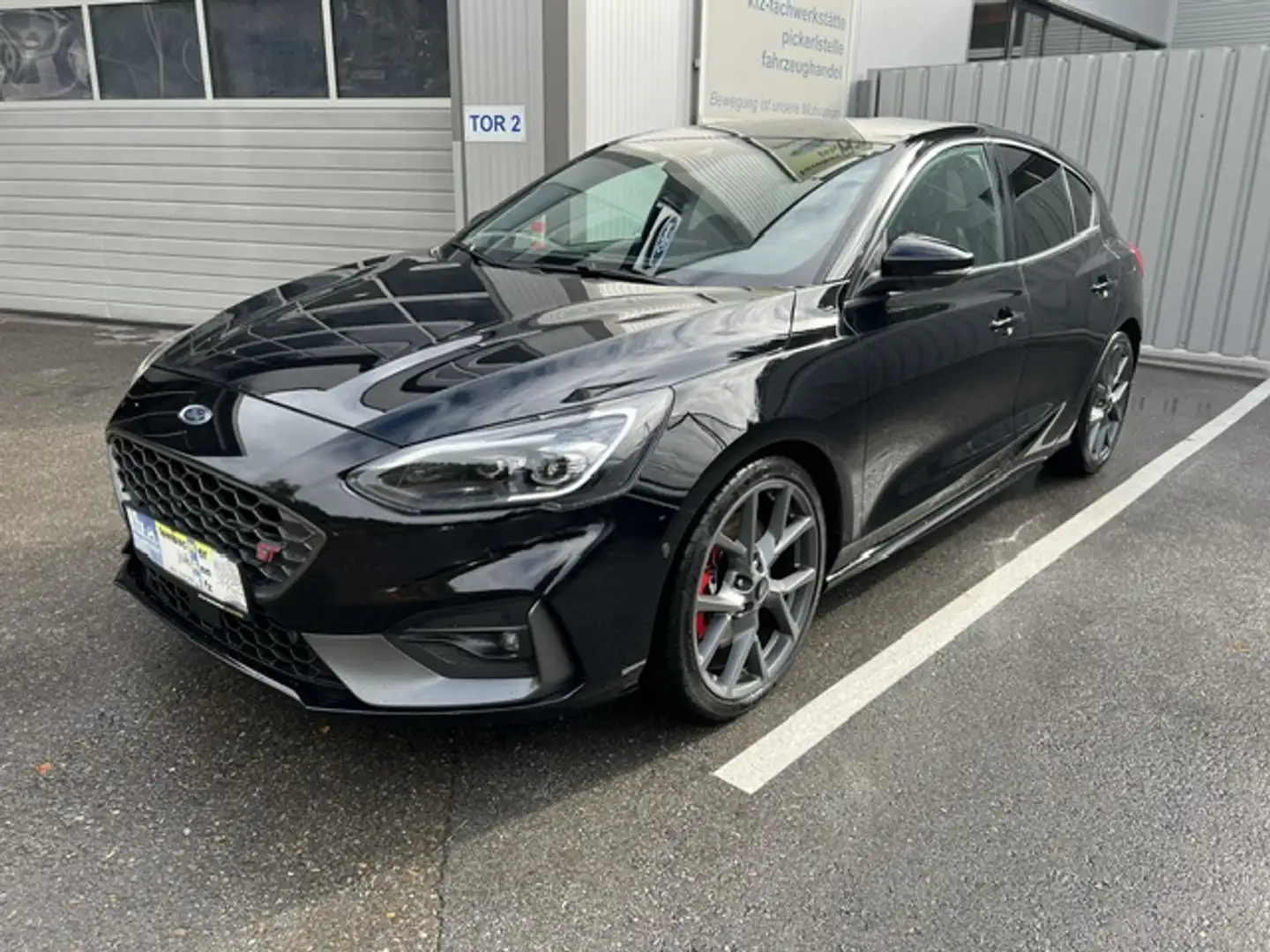 Ford Focus ST Schwarz - 1