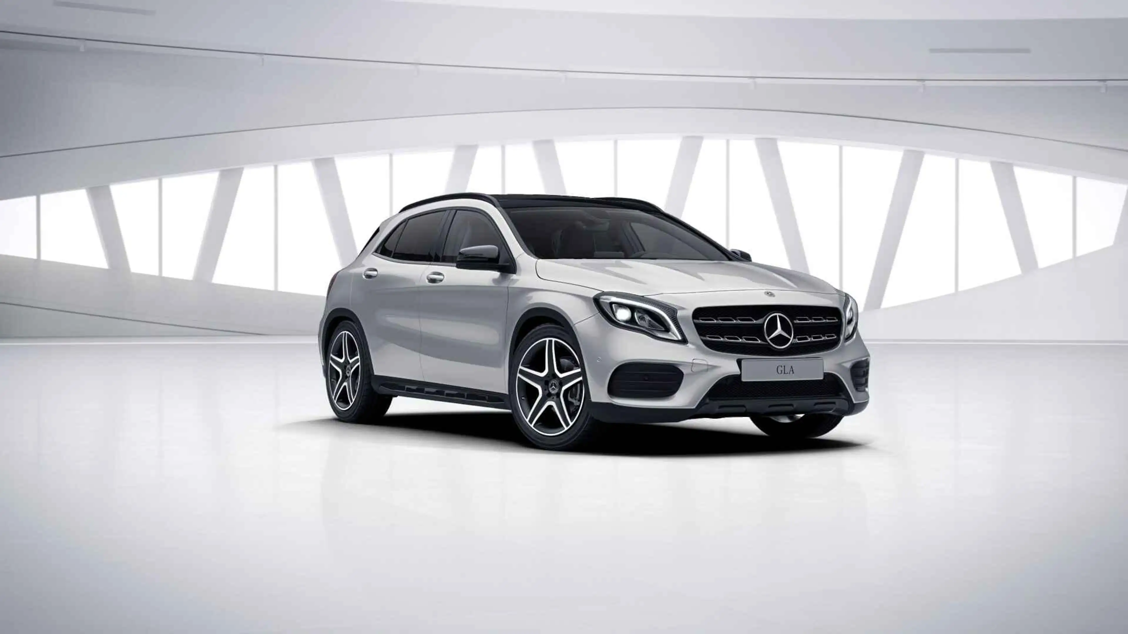 Mercedes-Benz GLA 180 AMG Line | Night Pack | Panoramisch Dak | Smartpho — photo 7